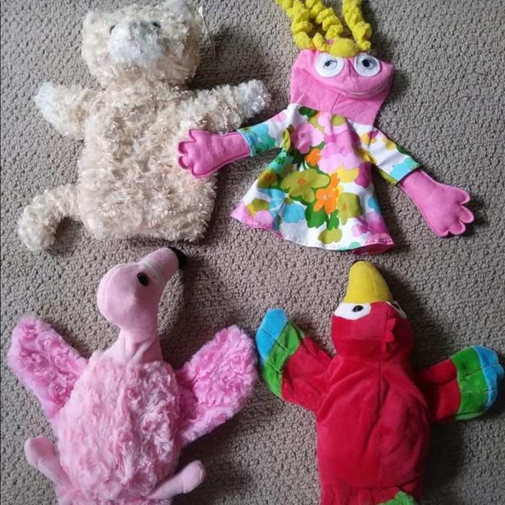 Hand puppets